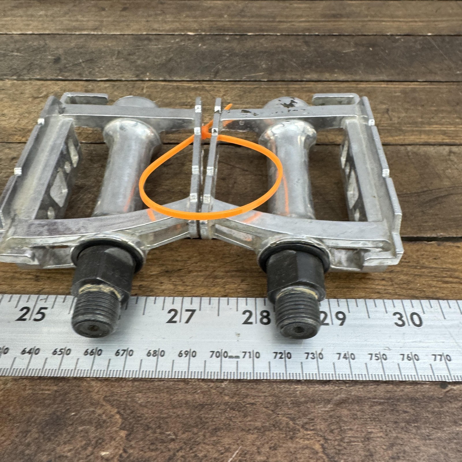 Vintage SR SP-250 Platform Bike Pedals 9/16 Silver Pair 365g Japan BMX Caps