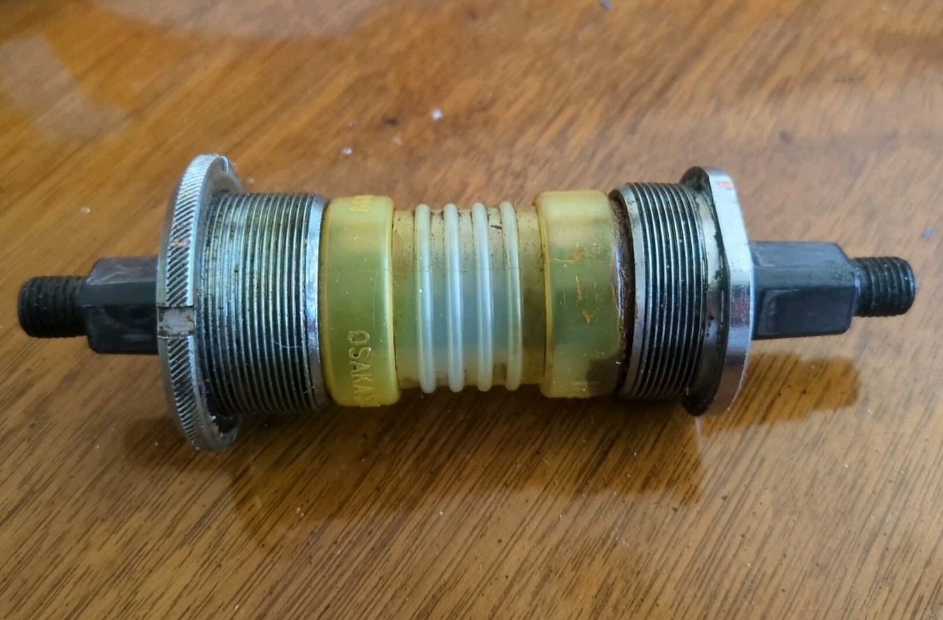 1989 Vintage road bike bottom bracket NFS Japan Cr-Mo 119 mm BSA / 68 mm