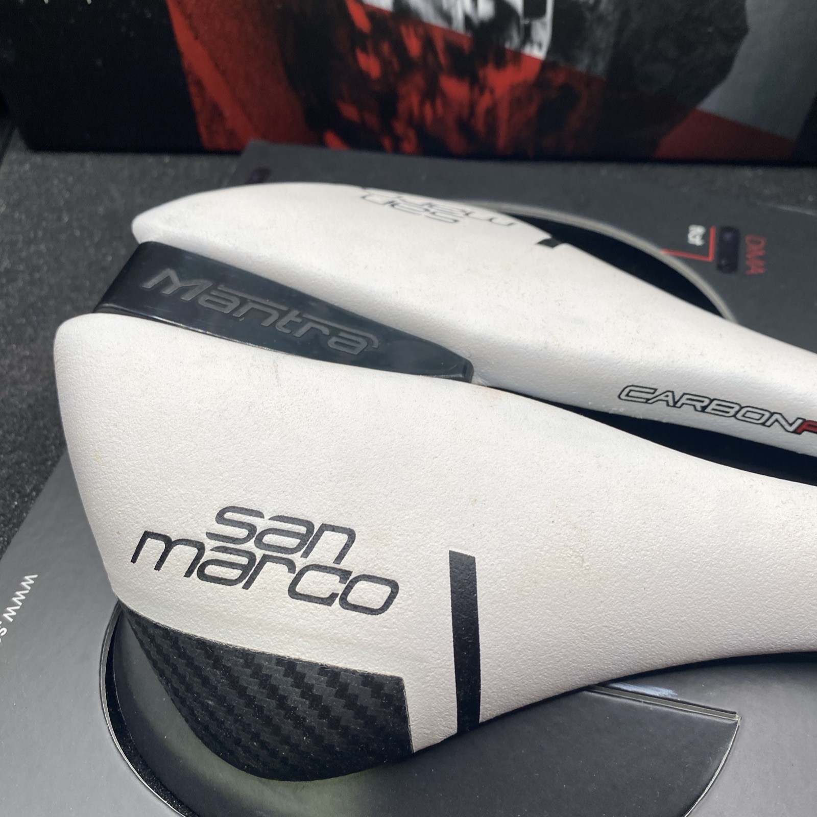 Selle San Marco Mantra Carbon Fx Cycling Saddle Sear 294x136mm (s37)