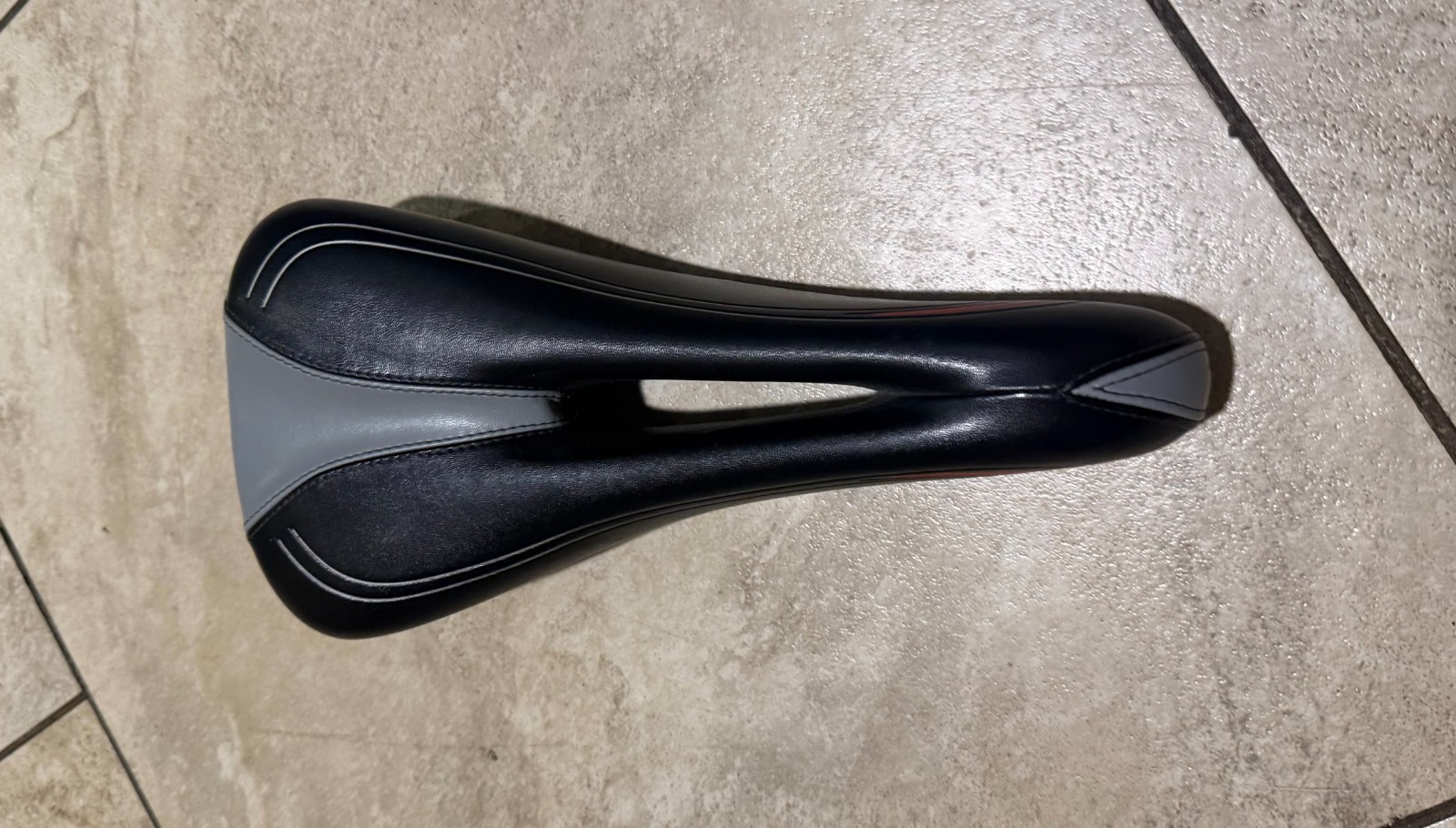 COBB V-FLOW Cro-Mo Rails Black Silver Saddle Seat