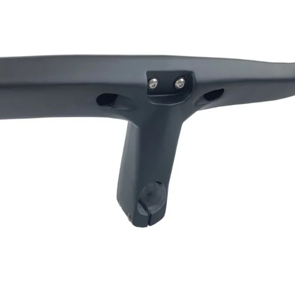 Carbon Road Bicycle Drop Bar with Internal Cable Routing and Computer Support