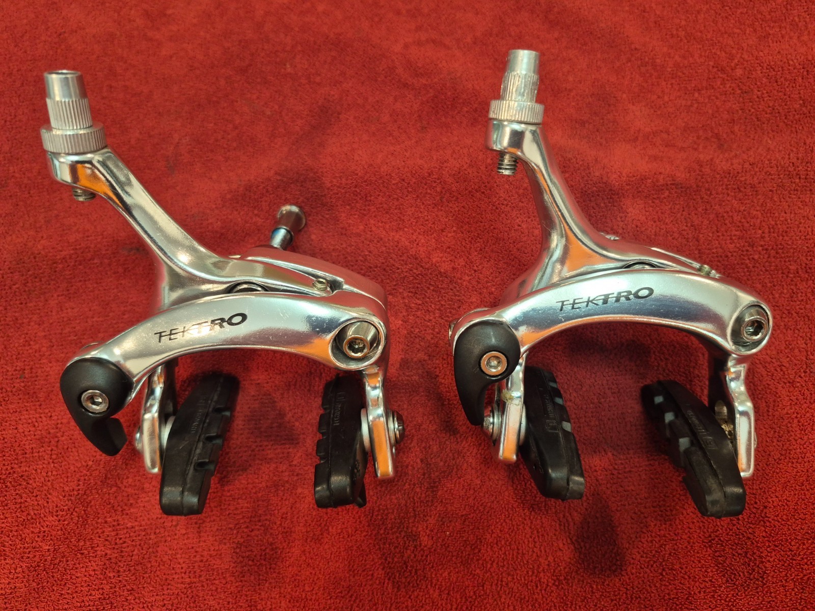 TEKTRO 420A Dual Pivot Road Brake Caliper Set for Recessed Mount