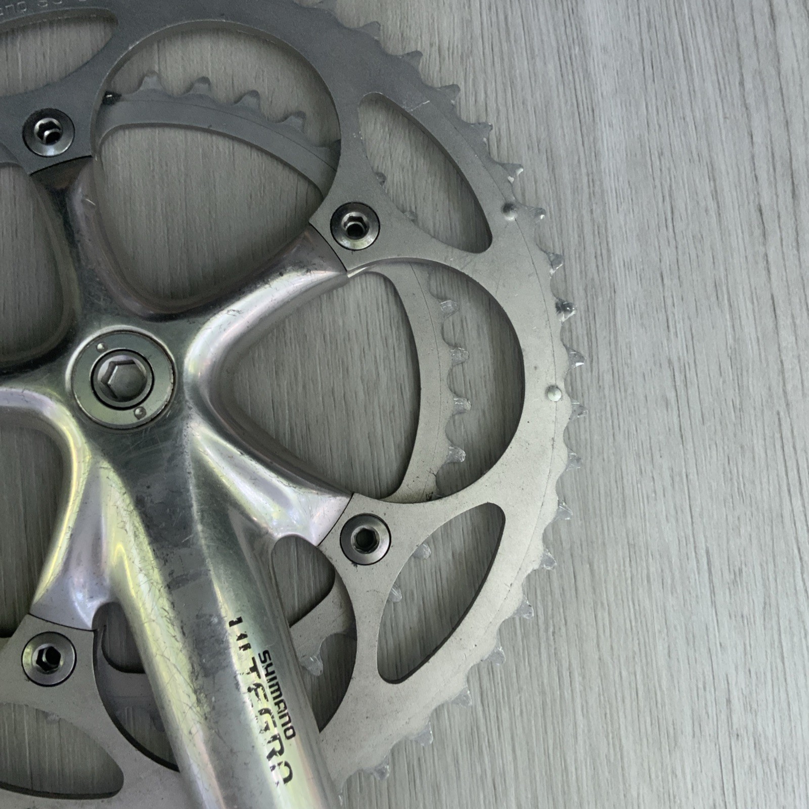 SHIMANO ULTEGRA CRANKSET DOUBLE 6500 53-39 TOOTH 172.5 MM ARMS