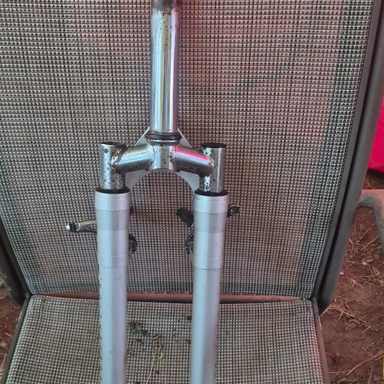 Tange Switchblades 26 in Suspension Fork Lockout 63mm 1 1/8 Threadless Silver