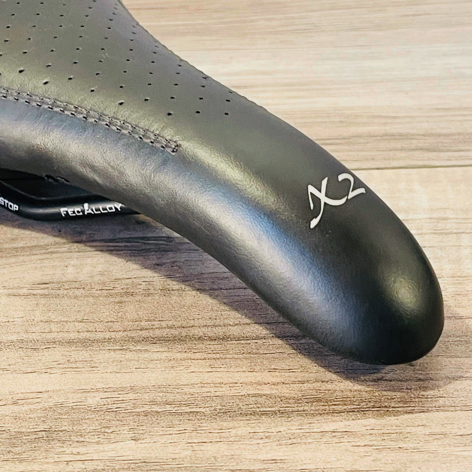 Selle Italia X2 Saddle 136mm 7×7 FEC Rails Black