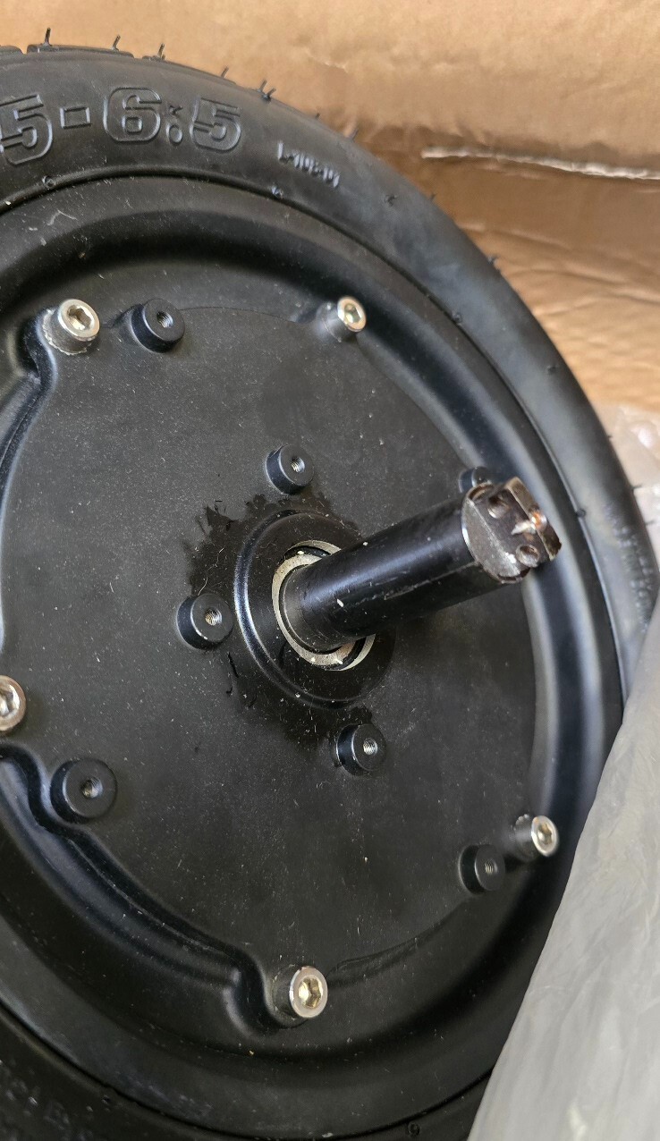 BOX of Two (2) Brushless, Hub Motor with 10″ OD Tire, 500W. No threaded shafs