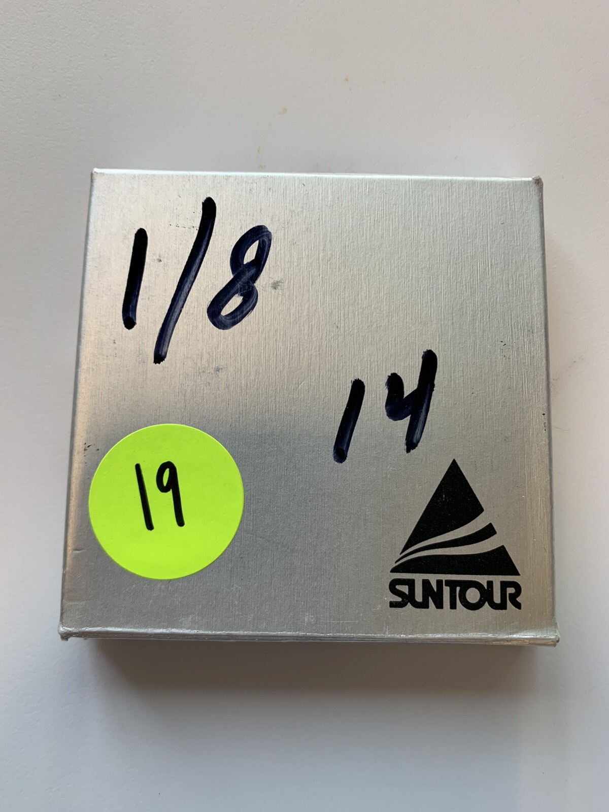 NOS Suntour Superbe Pro Track Cog HC-100 1/8″ 14t