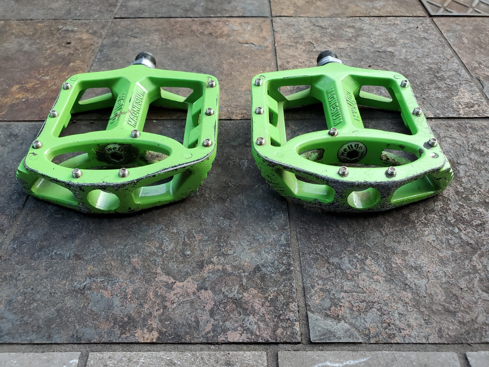 Wellgo MG-1 Magnesium Platform Pedals green 9/16″