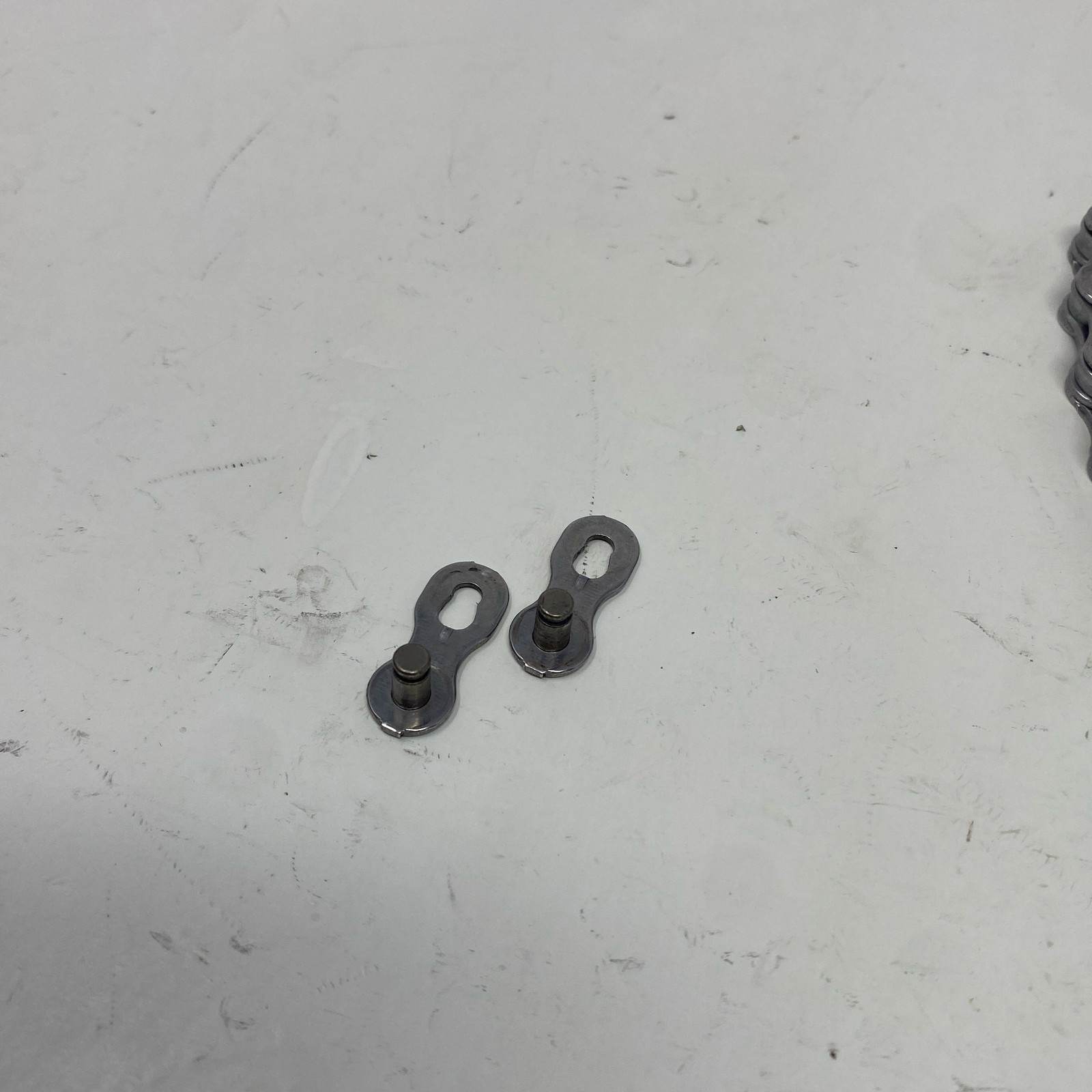 KMC X8 EPT 8-Speed Chain 116 Links 1/2×3/32 Gray/Silver