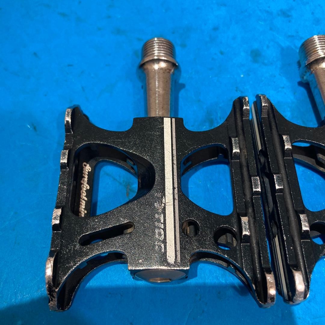 TIOGA SureFoot Mini small and lightweight flat pedal