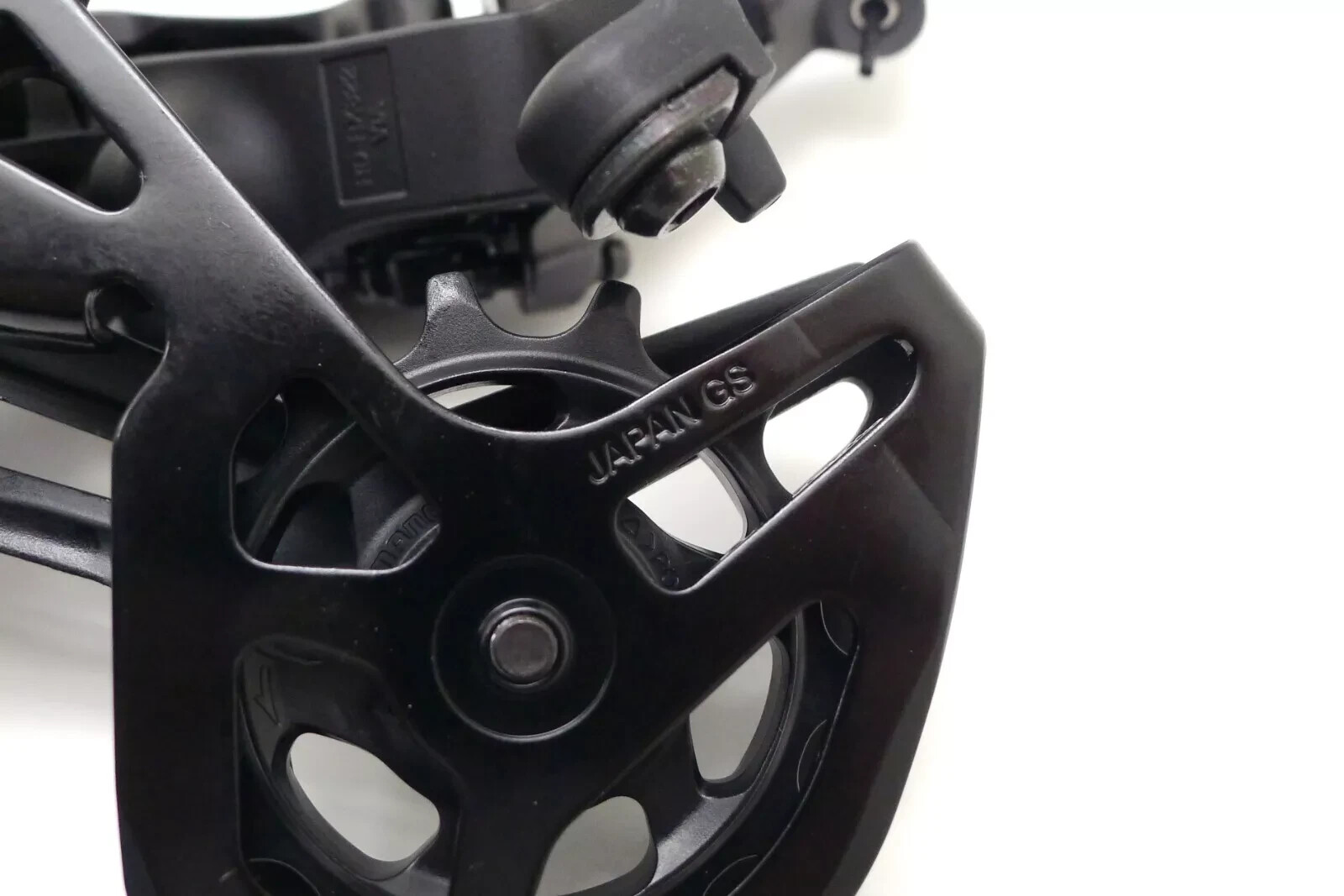 Shimano GRX RD-RX822-GS 12 Speed Medium Cage Rear Derailleur (For 10-45T)