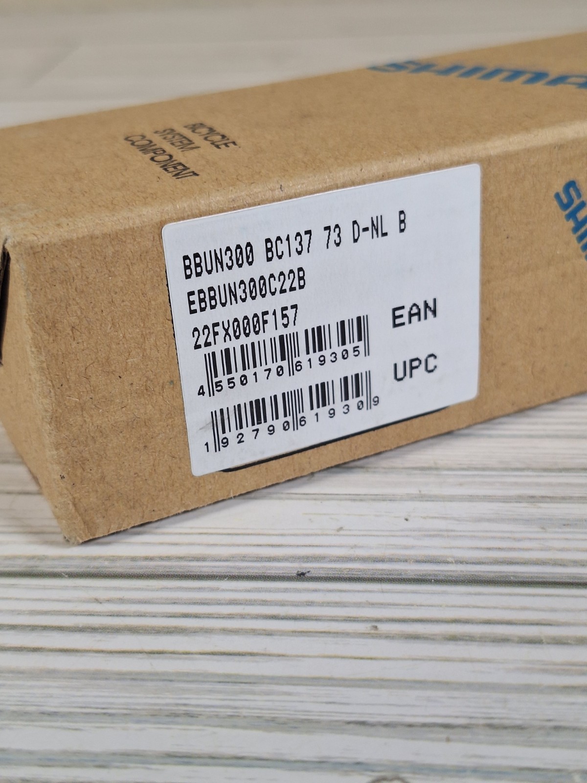 Shimano BB-UN300 Bottom Bracket – 73 – 1.37×24