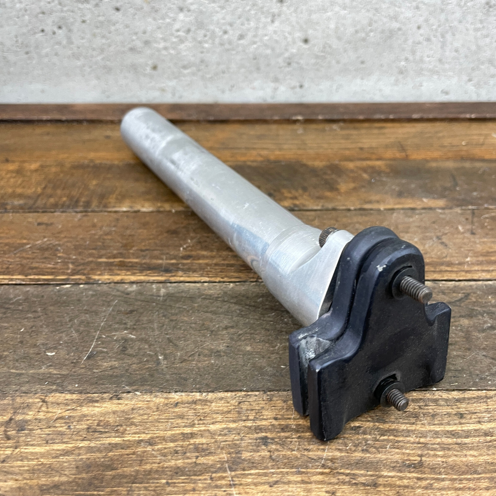 Vintage Weyless Seatpost 27.2 mm 220 mm Mountain ATB Road Micro adjust 2 Bolt