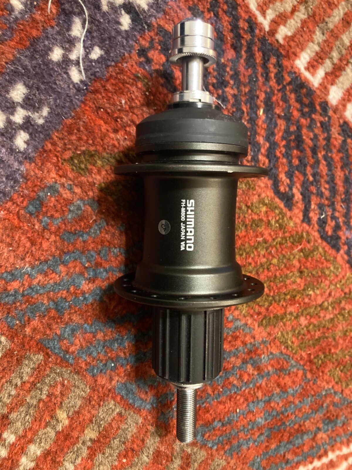 Shimano Saint FH-M800 rear hub and Shimano Saint RD-M800 SGS rear derailleur