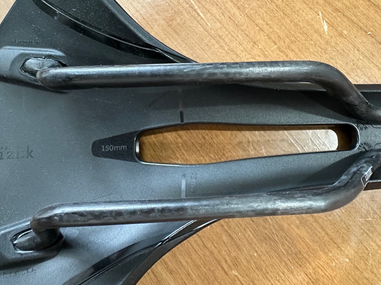 Fizik Vento Antares R1 150 mm Road Cycling Bike Saddle CARBON Rails, Black