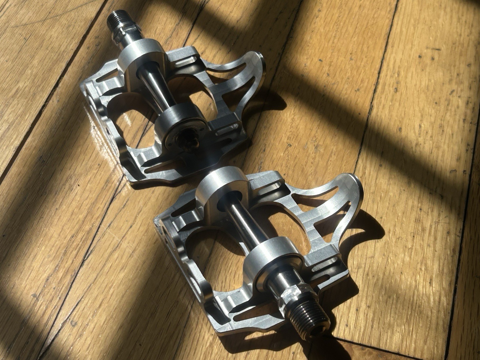 White Industries Urban Platform pedals