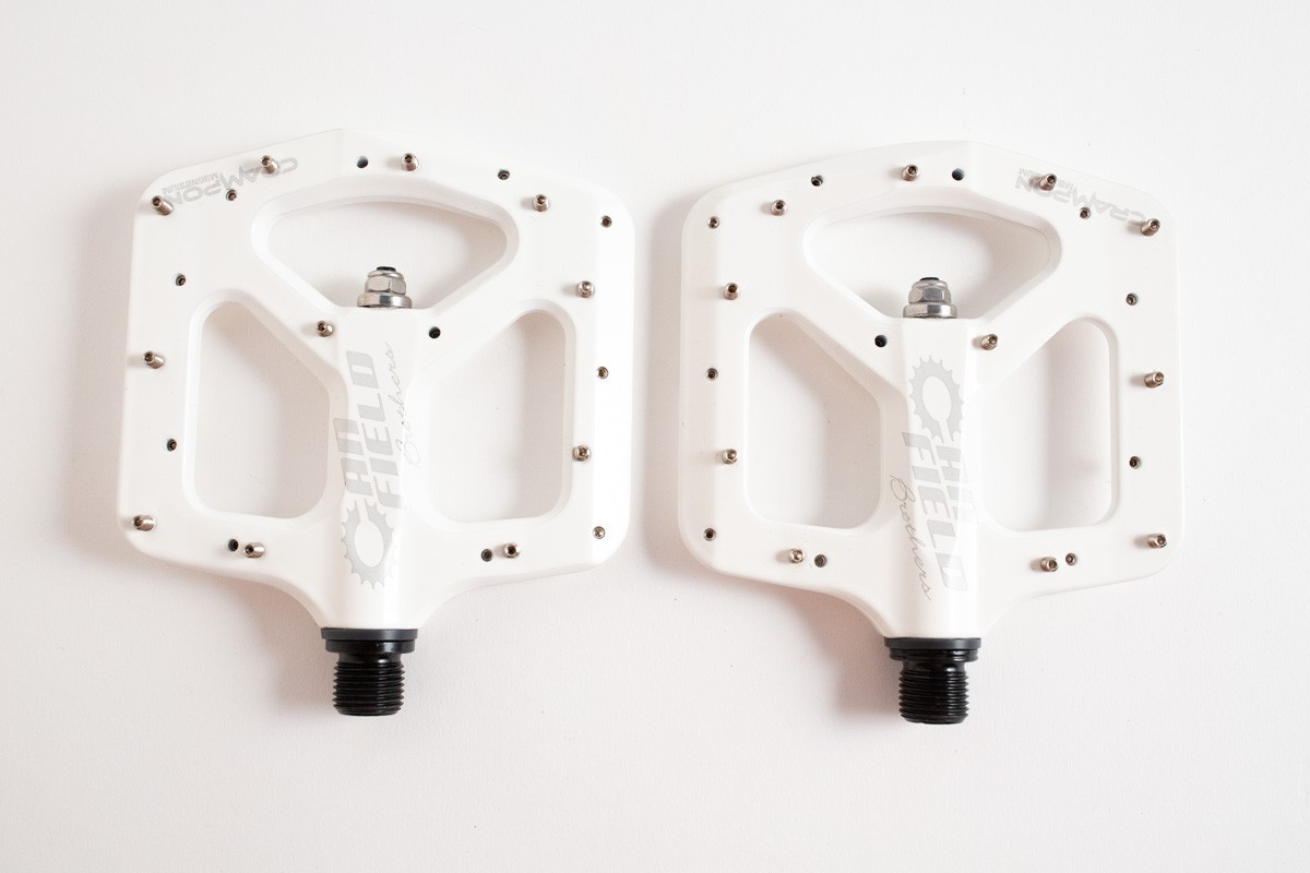 NOS Canfield Crampon Ultimate Magnesium Pedals White 19/16 MTN Pedals