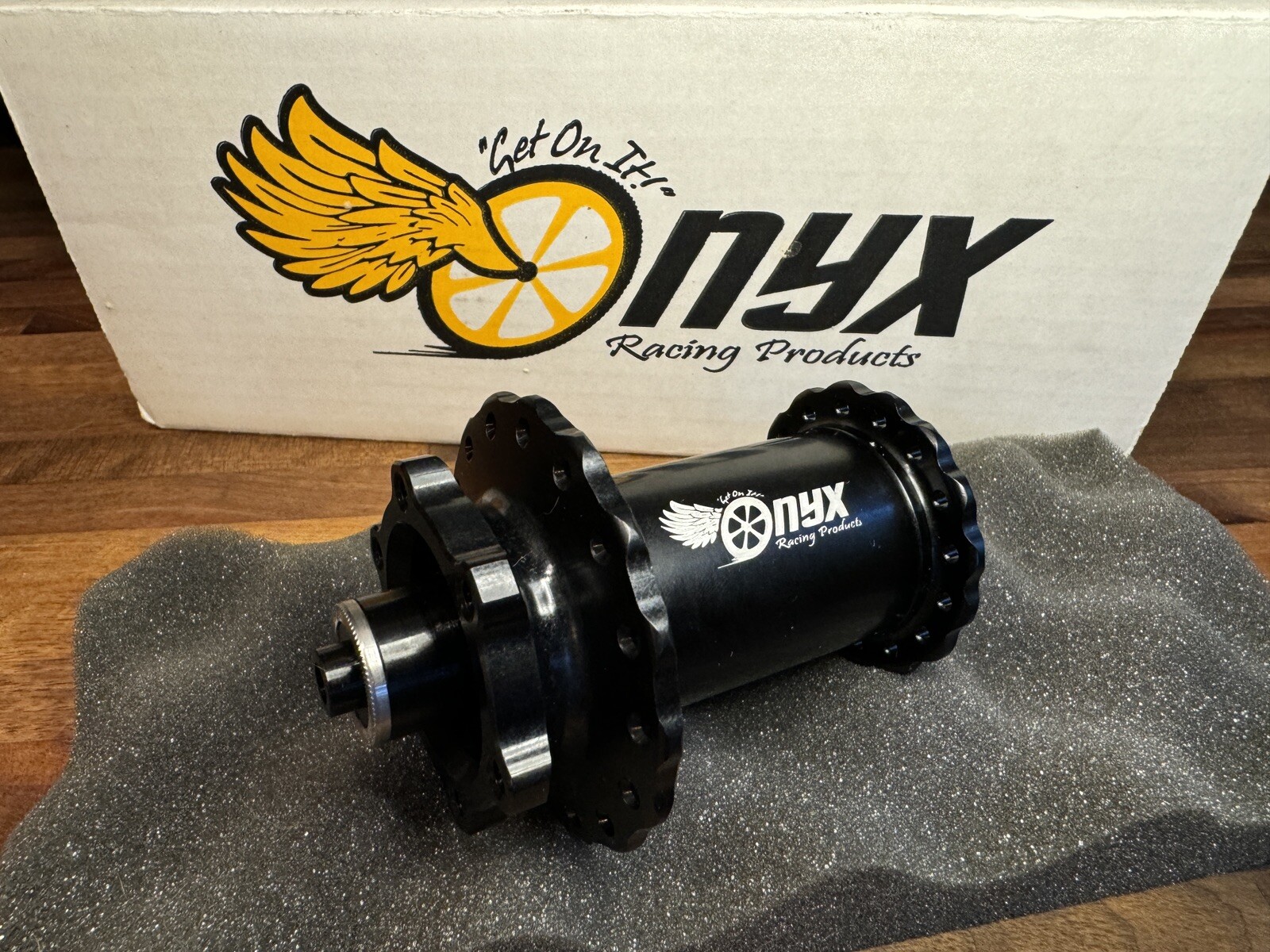 Onyx Vesper Front Hub