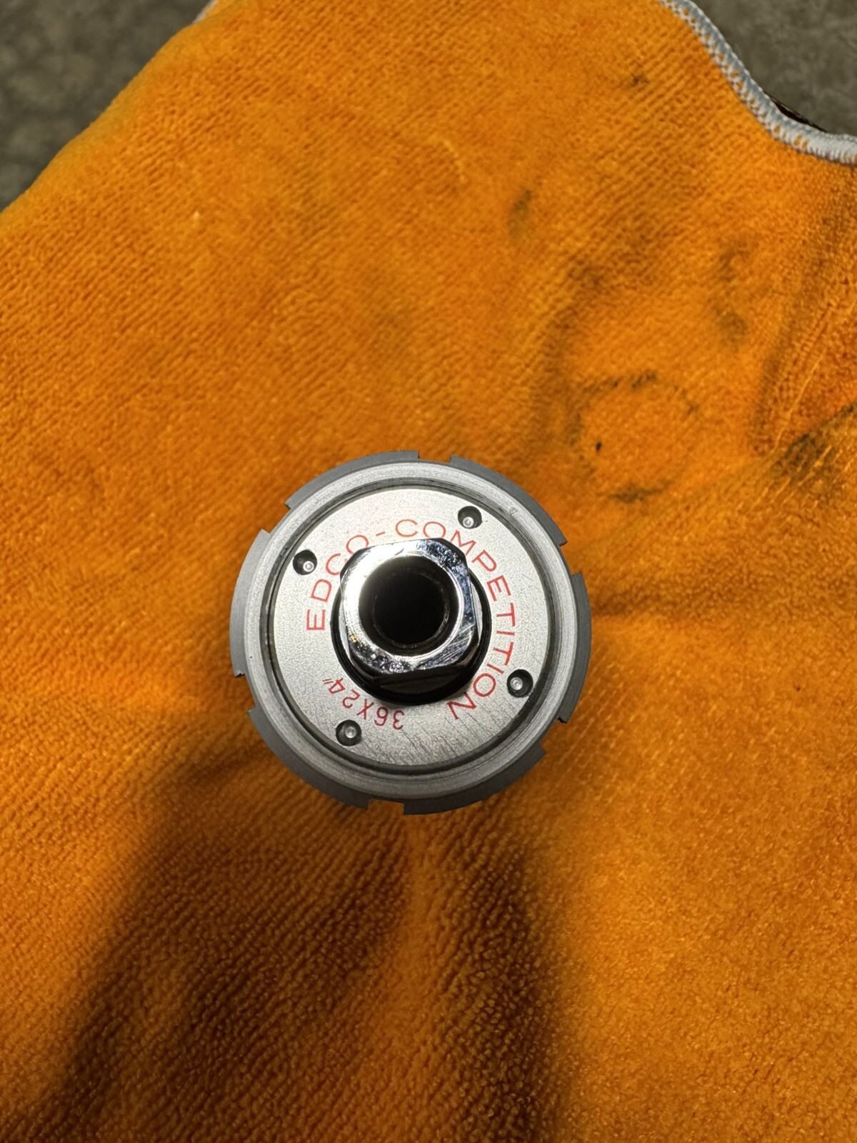 Edco Competition Swiss-made Bottom Bracket Italian 36 X 24 TPI