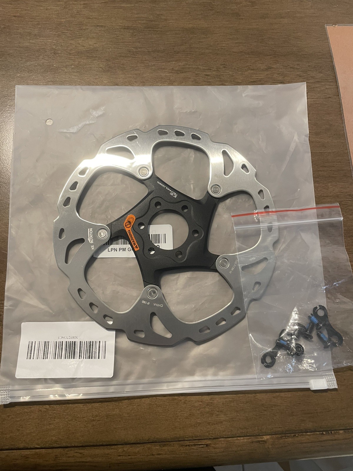 Shimano DEORE XT MTB Bike/e-Bike Disc Brake Rotor SM-RT86 180mm,ICE-TECH,6 bolts