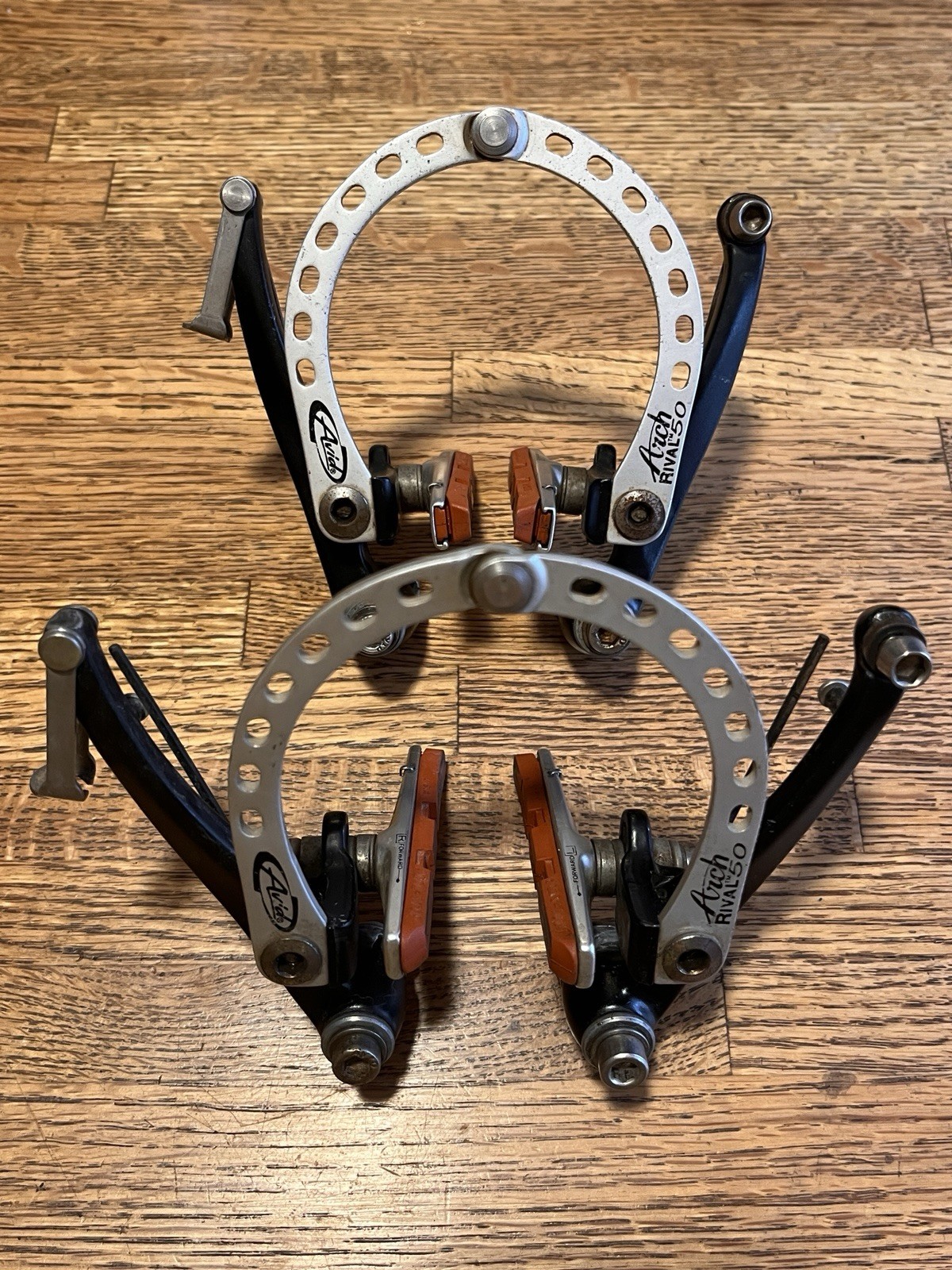 Vintage Avid Arch Rival 50 V-brake set, Front And Rear