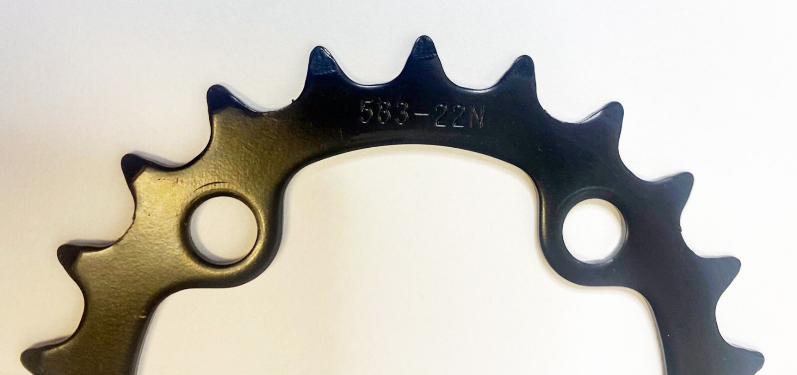 SR Suntour 582-22N 22-Tooth 64 BCD 4-Bolt 8/9/10-Speed Black Chainring – nos
