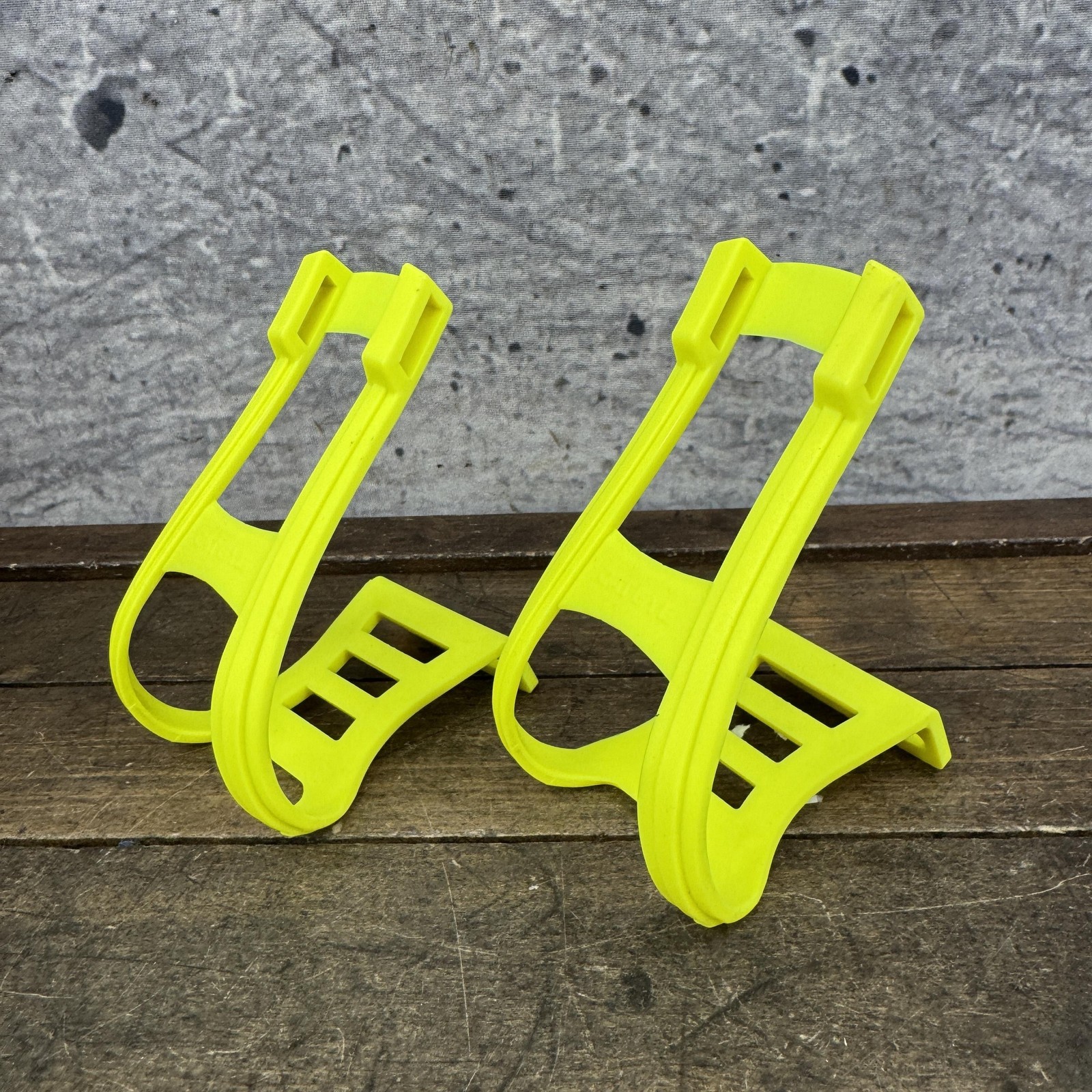 Vintage CatEye TC-200 Toe Clips Neon Yellow NOS Plastic 90s MTB Road Japan