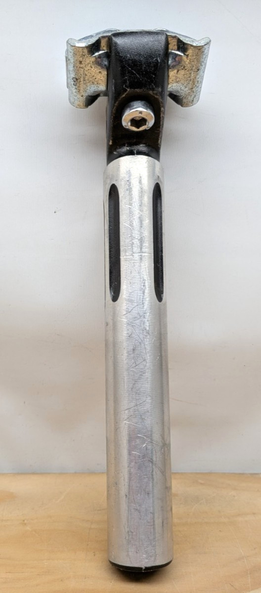 Vintage SR Laprade black/silver fluted 26.6 200 mm L-84 seatpost