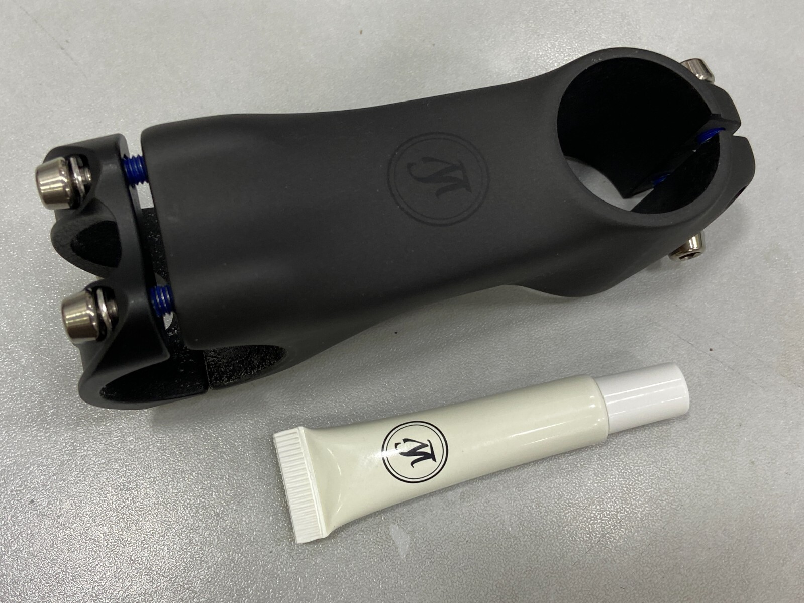 Lightweight Bugelhalter Elegant +/-6 degree 31.8mm Stem Matt-Black (Schwarz ED V