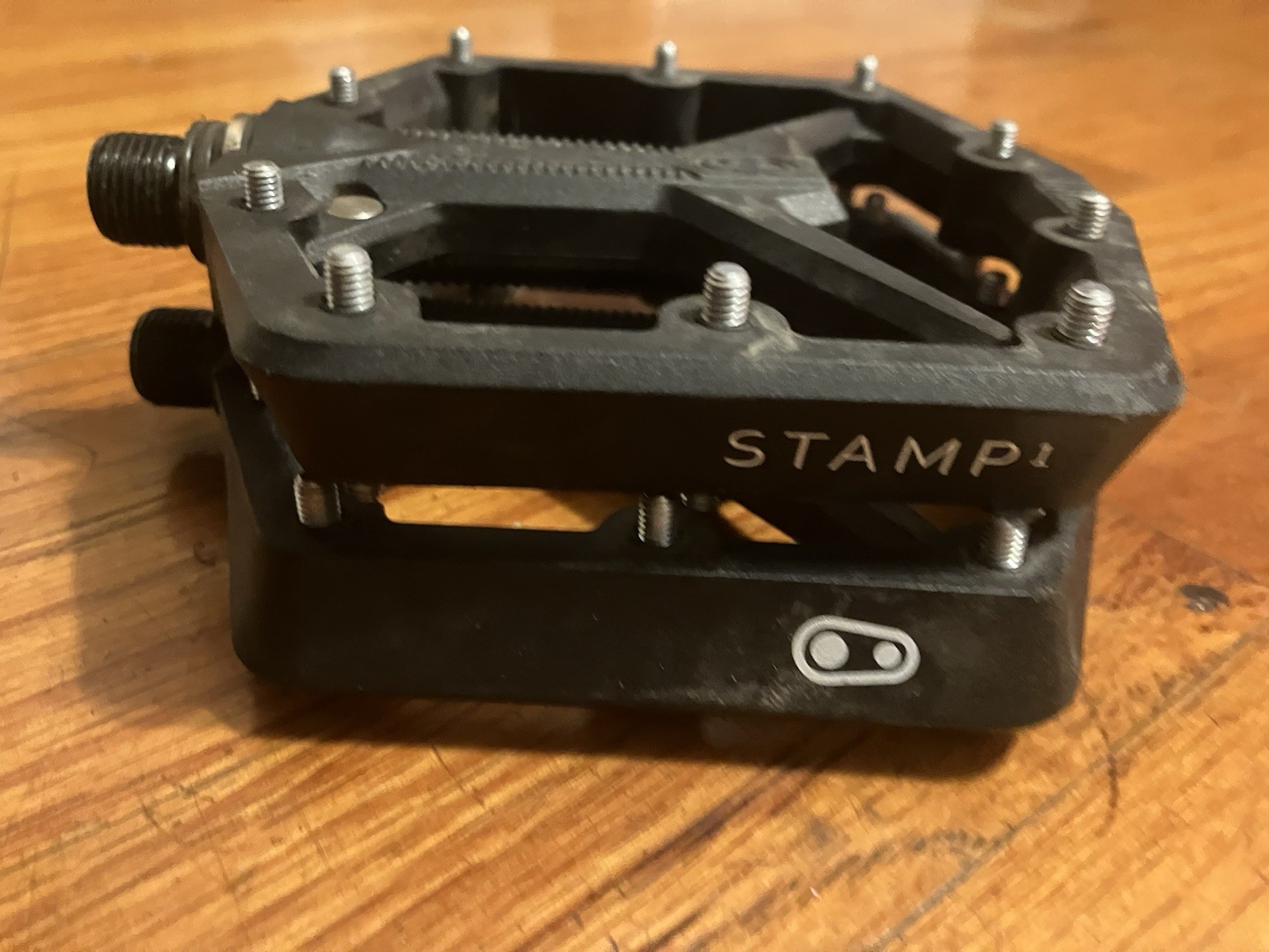 Crankbrothers Stamp 1 Flat/Platform Pedals, Composite Black, 9/16″ Axle Pair L