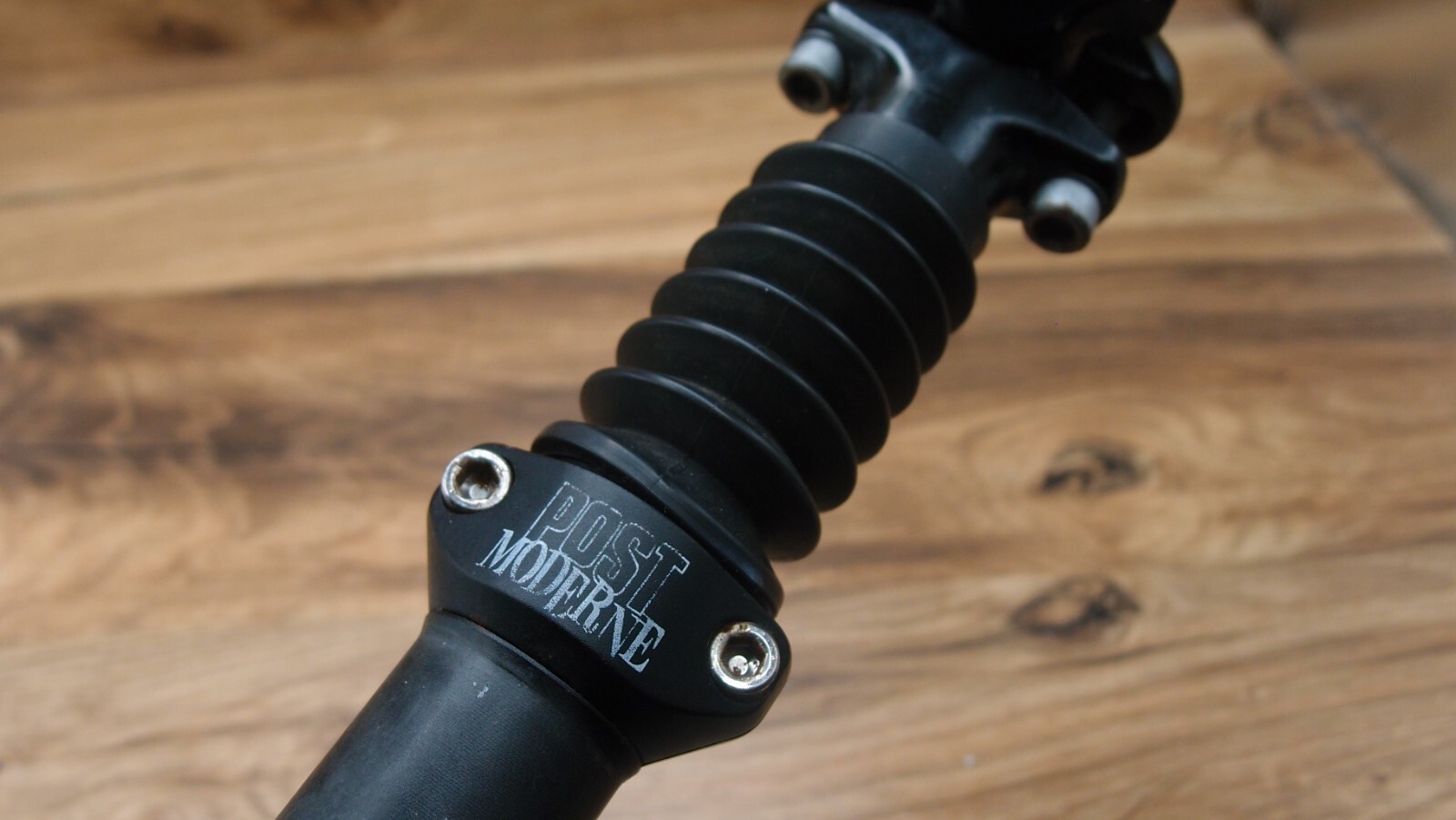 1990’s MTB suspension seatpost Post Moderne 27.2 mm