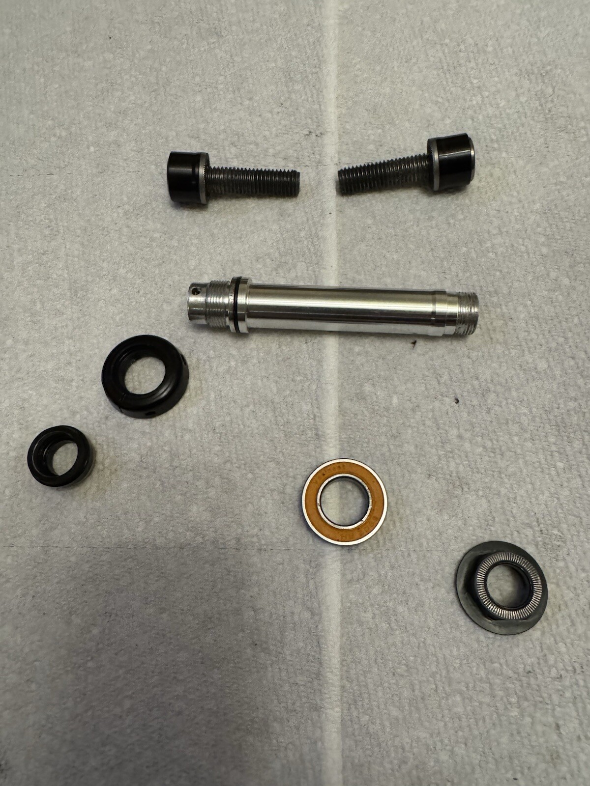 Onyx Ultra Hub Axle Kit
