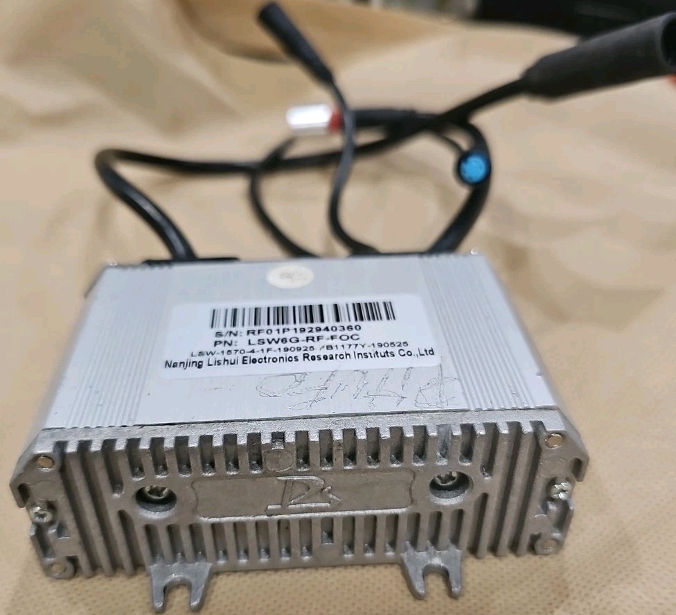 Electric Bicycle Brushless Motor Controller PN: LSW6G-RF-FOC