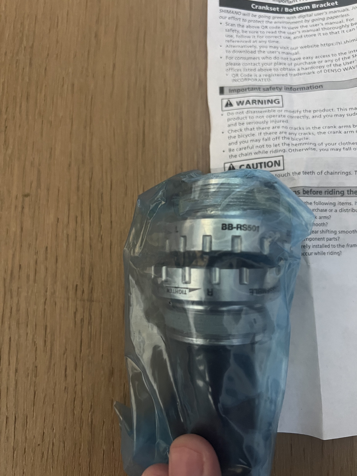 Shimano BB-RS501 Hollowtech II English Bottom Bracket