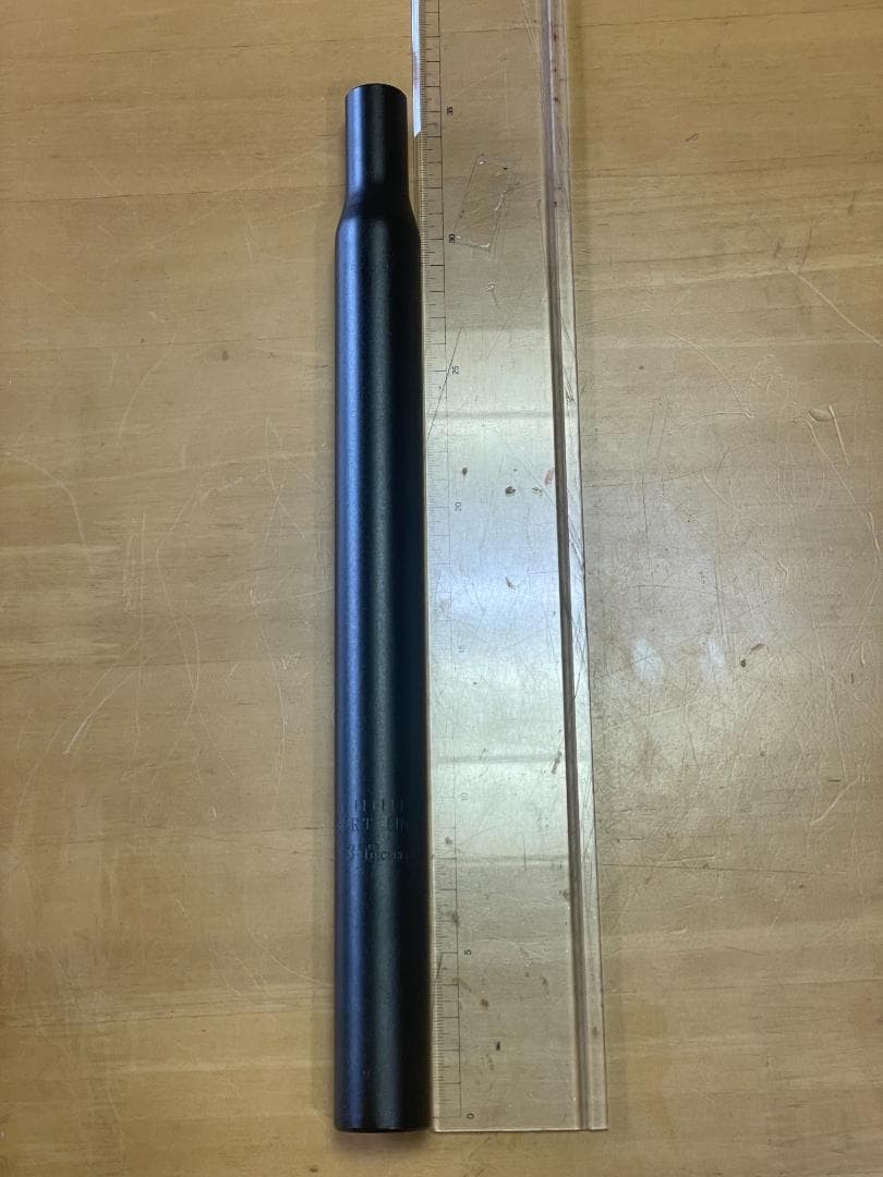 Unused Seatpost Black Diameter 30.4mm Length approx. 35cm
