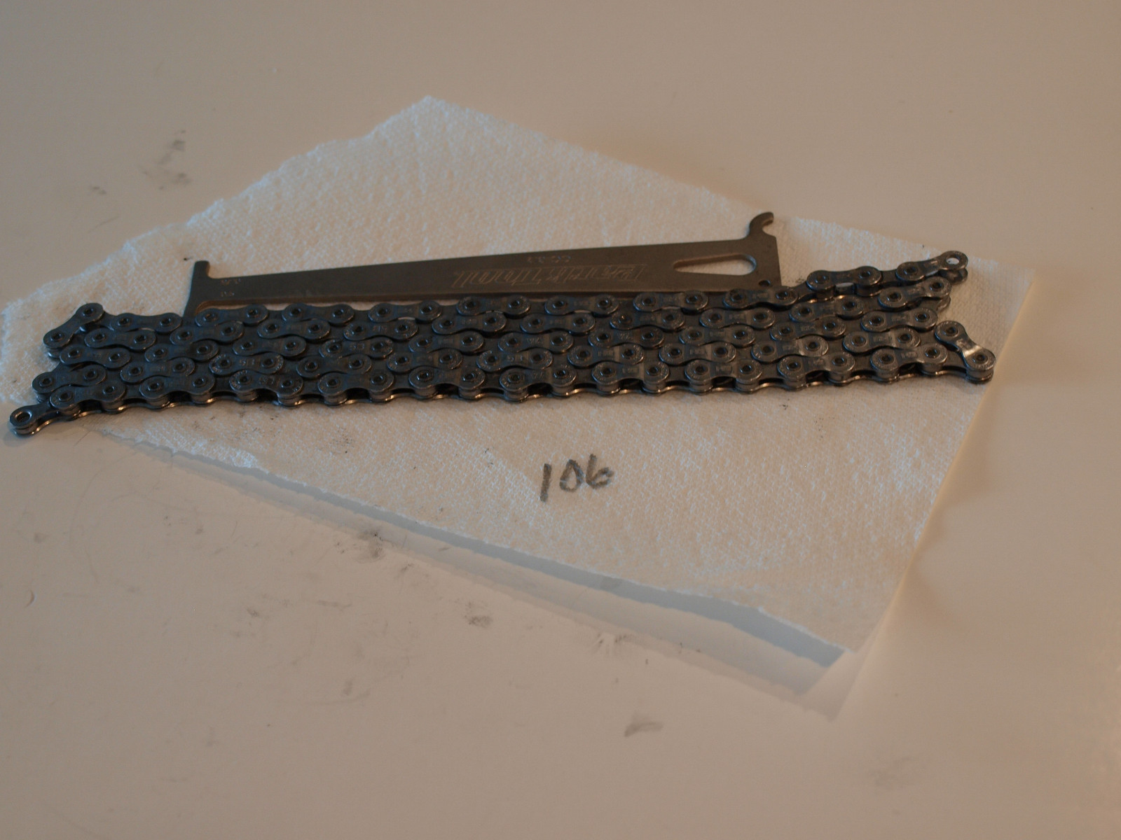 Shimano Dura Ace Chain 106 Links CN-7701 9spd Road Gravel Cyclocross