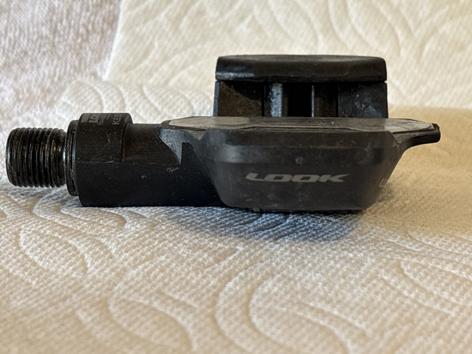 Look Keo Blade Carbon Clipless Pedals – Black – VG-EX