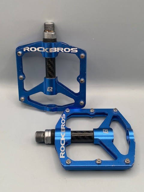 ROCKBROS Aluminum Alloy Carbon Fiber Sealed Bearings MTB BMX Pedals 9/16