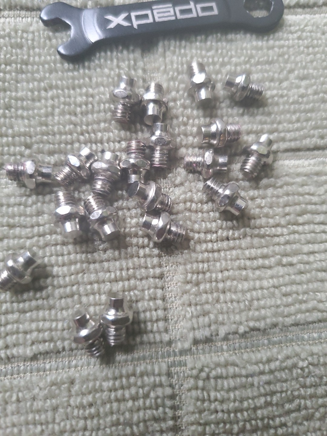 Mixed Lot Of brand New Bicycle Pedal Pins With Tools