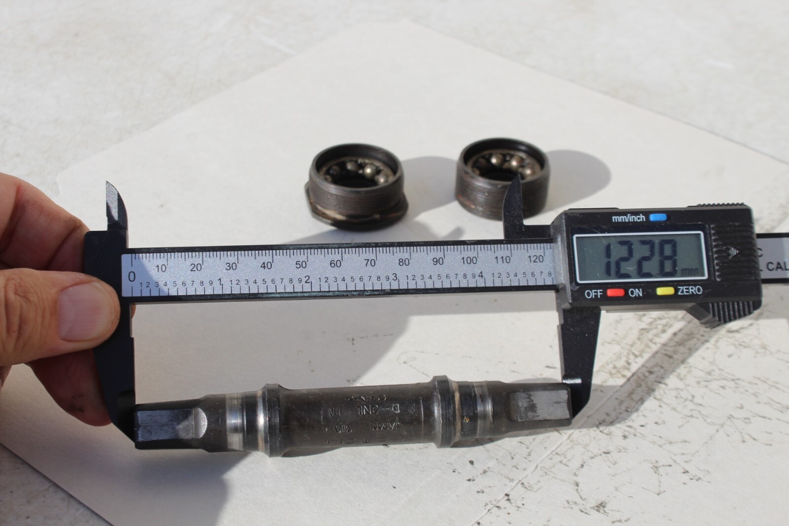 MTB bottom bracket Shimano D-3NL VIA Japan CroMo BSA 122.5 mm 1.37