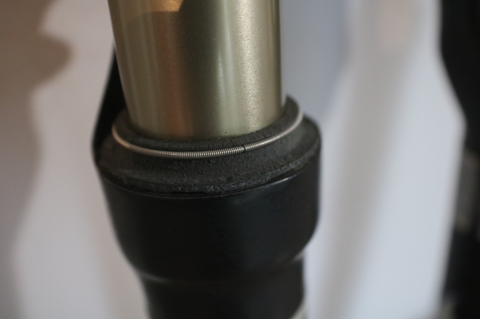Fox Racing – 32 F100 RLC Black Fork – Straight Steerer – 1-1/8″ – QR – 26″
