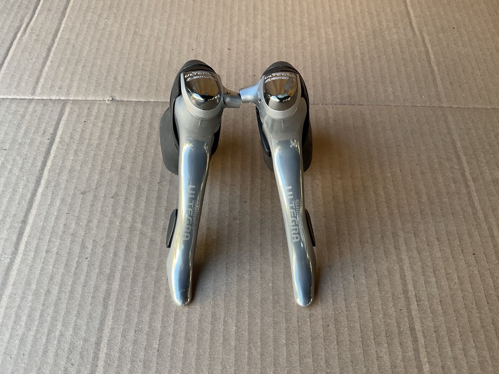 Shimano Ultegra 6500 ST-6500 Shifters Set Right And Left Nice 9 Sp Nice