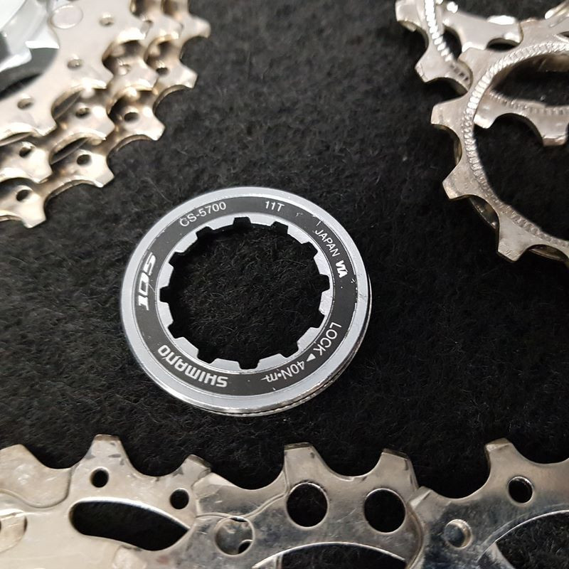 Shimano 105 CS-5700 Cassette 10V 11/25 (Ref 394)