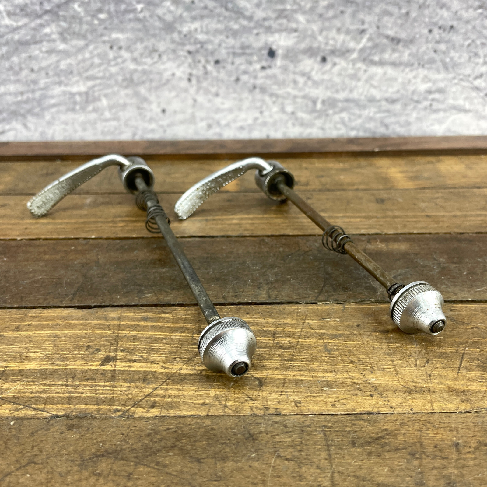 Vintage Cycle Pro Skewers 126 mm 96 mm Italy Quick Release Curved Italy