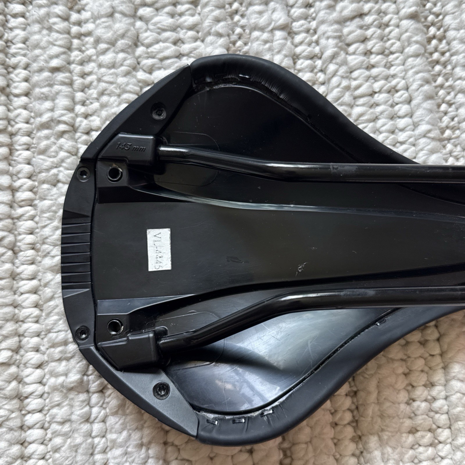 Specialized Bridge Hollow Cr-Mo Mountain Bike Seat Saddle – Grips – Bottle Cage