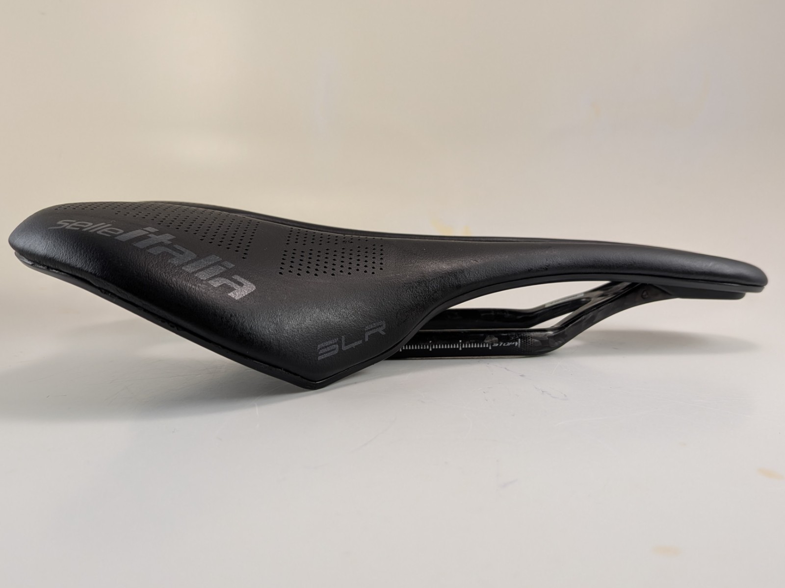 Selle Italia SLR Boost Superflow Kit Carbonio Saddle ~ L3 (145 x 248) ~ 132 gms