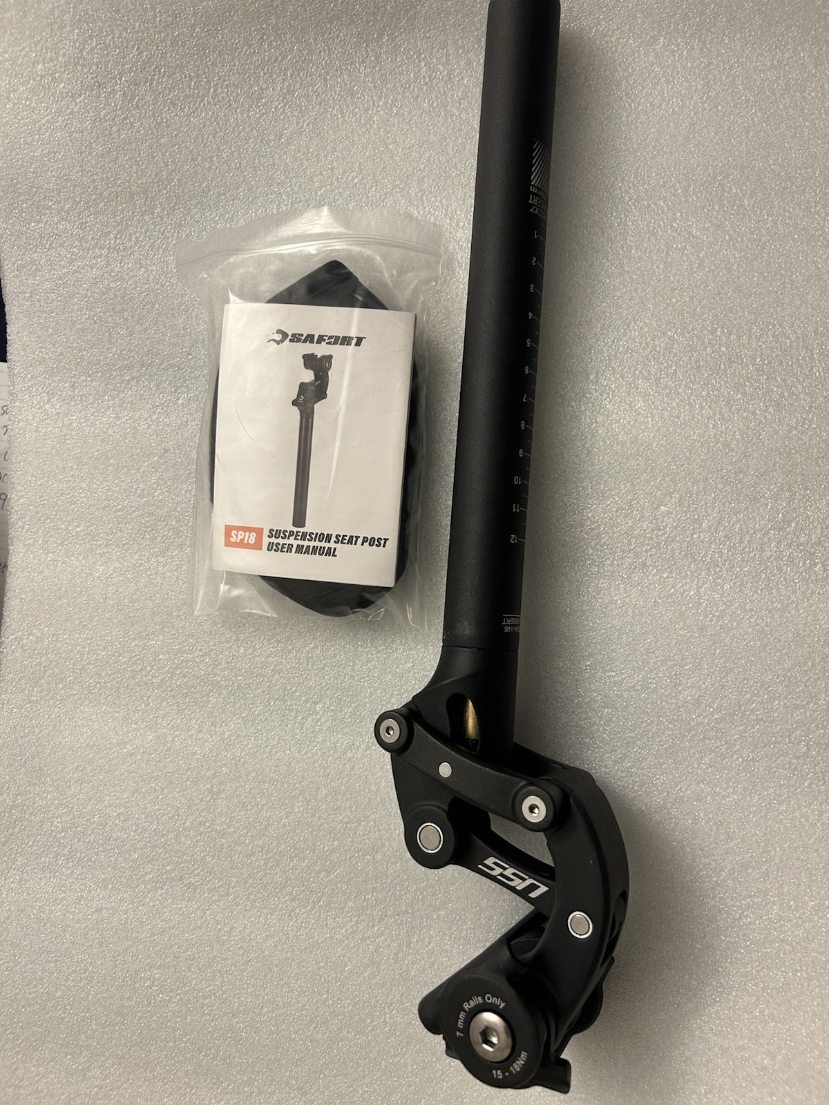 Safort Suspension Seatpost 27.2mm/ 365mm MTB Bike/ eBike AD-SP18-Open Box
