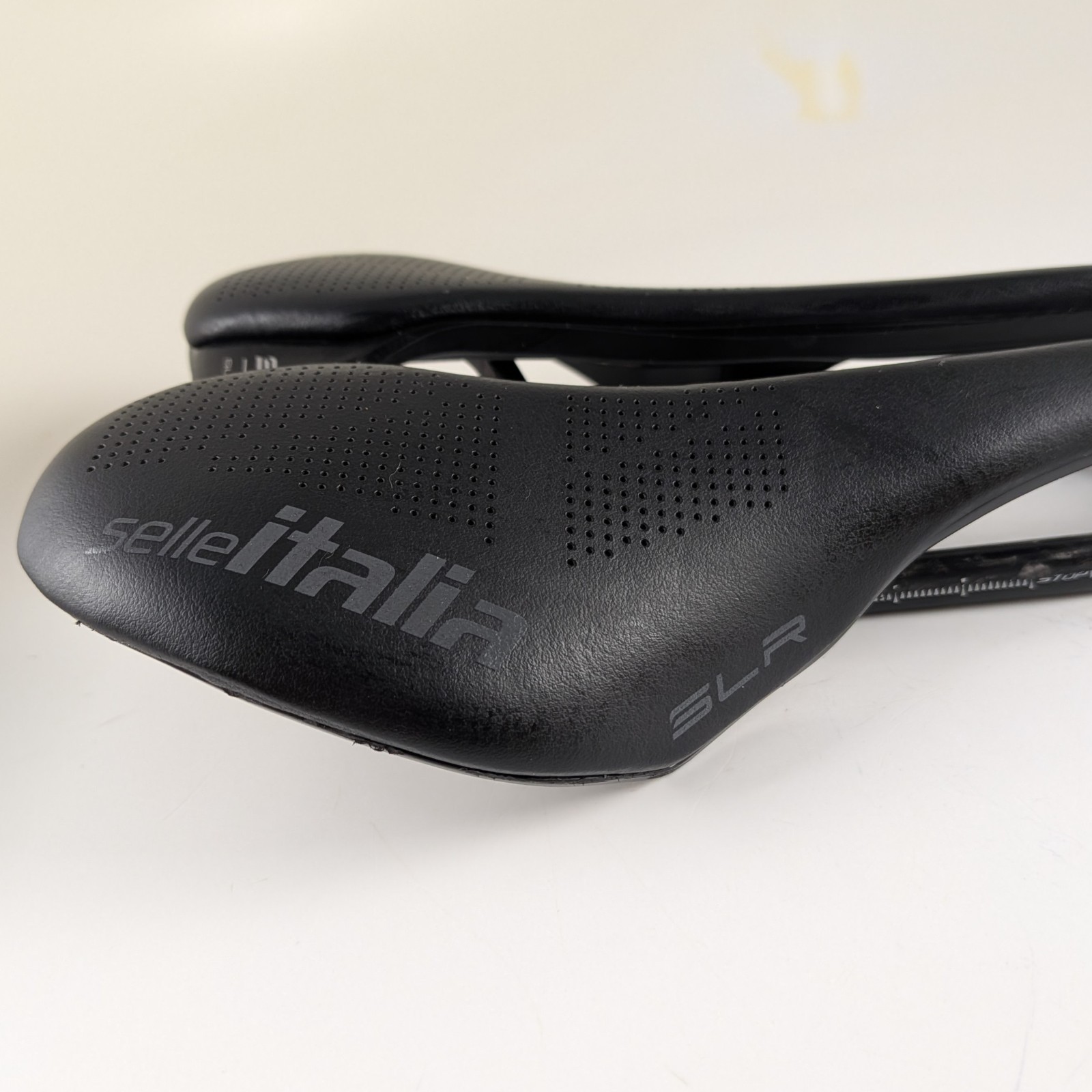 Selle Italia SLR Boost Superflow Kit Carbonio Saddle ~ L3 (145 x 248) ~ 132 gms
