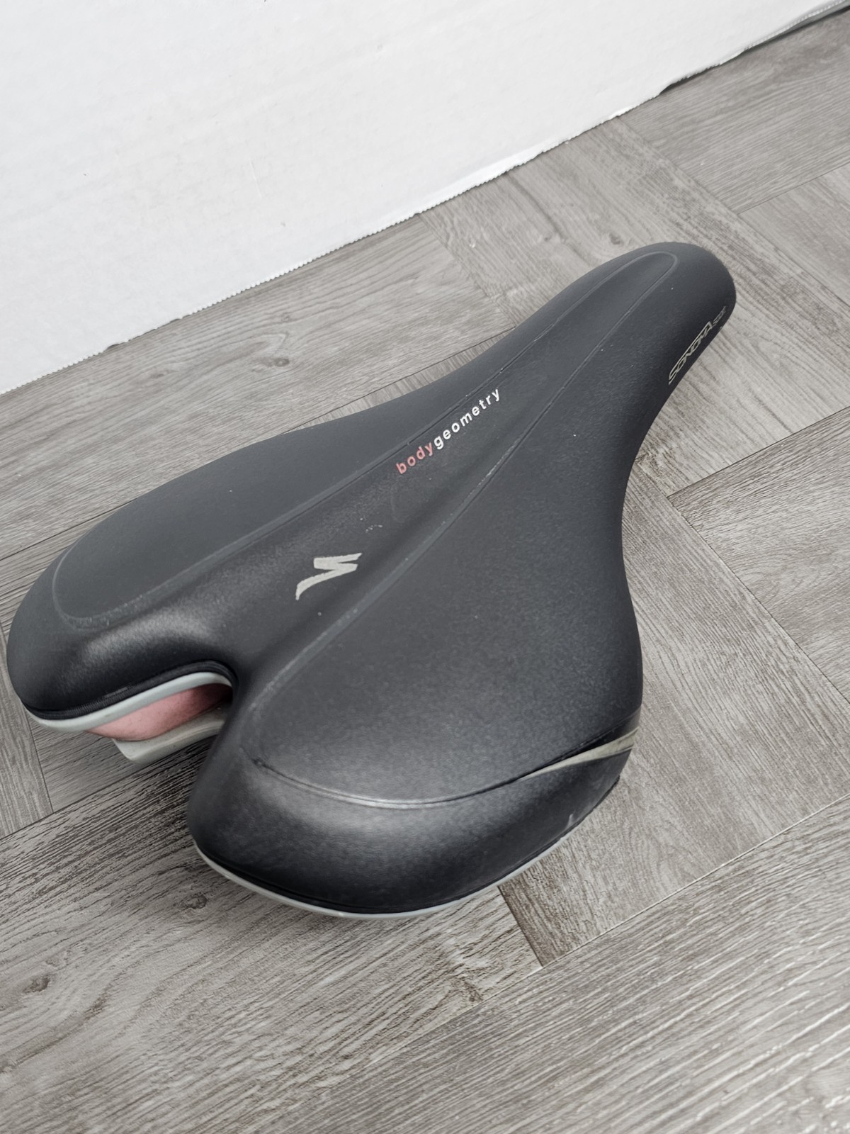 Specialized Sonoma Sport Body Geometry Women’s Bicycle Seat Saddle 160mm