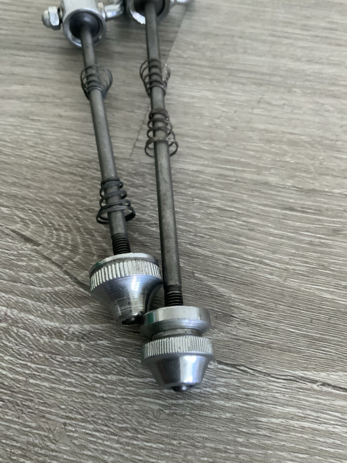 MICHE OFMEGA QUICK RELEASE SKEWER SET 100-126 MM SPACING STEEL